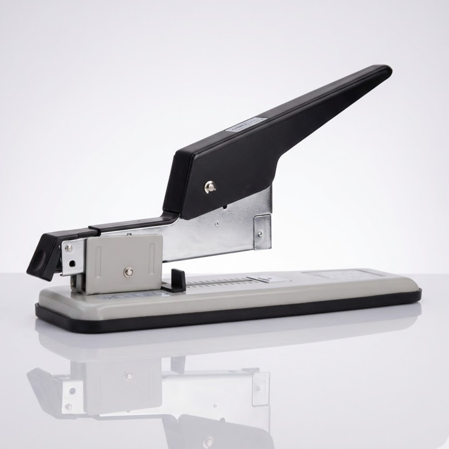 ENGRAMPADORA 100 HOJAS DL0530