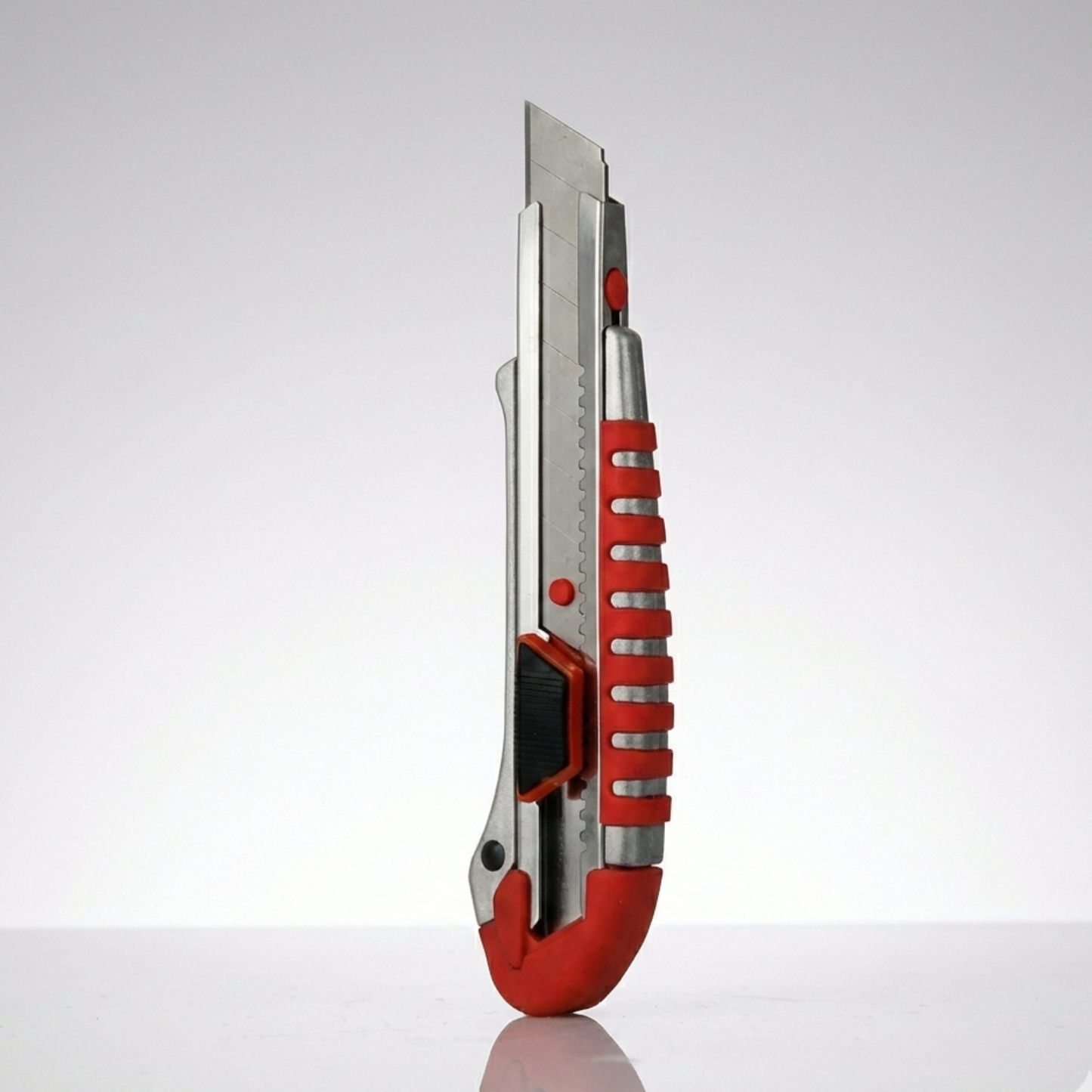 ESTILETE PROFESIONAL 18mm ERGONOMICO K304