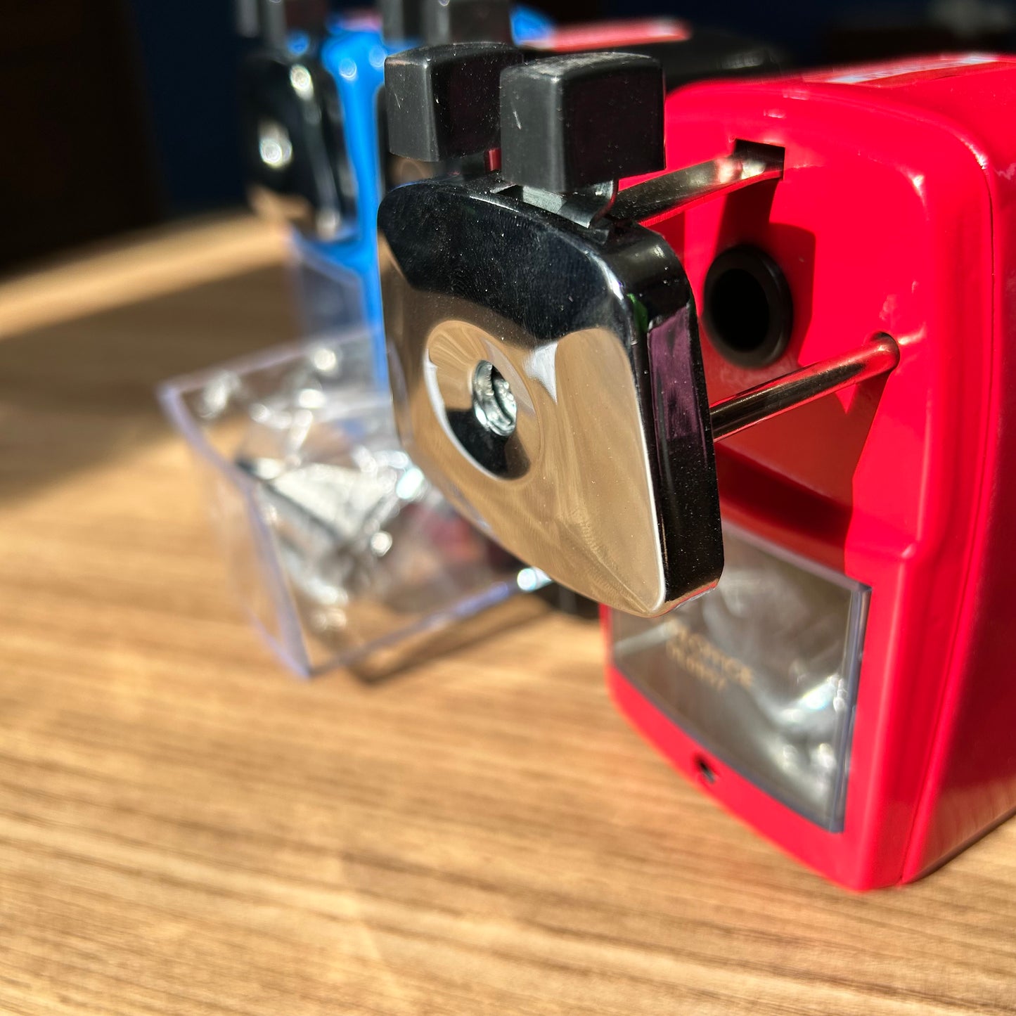 TAJADOR DE MESA METÁLICO ROARI