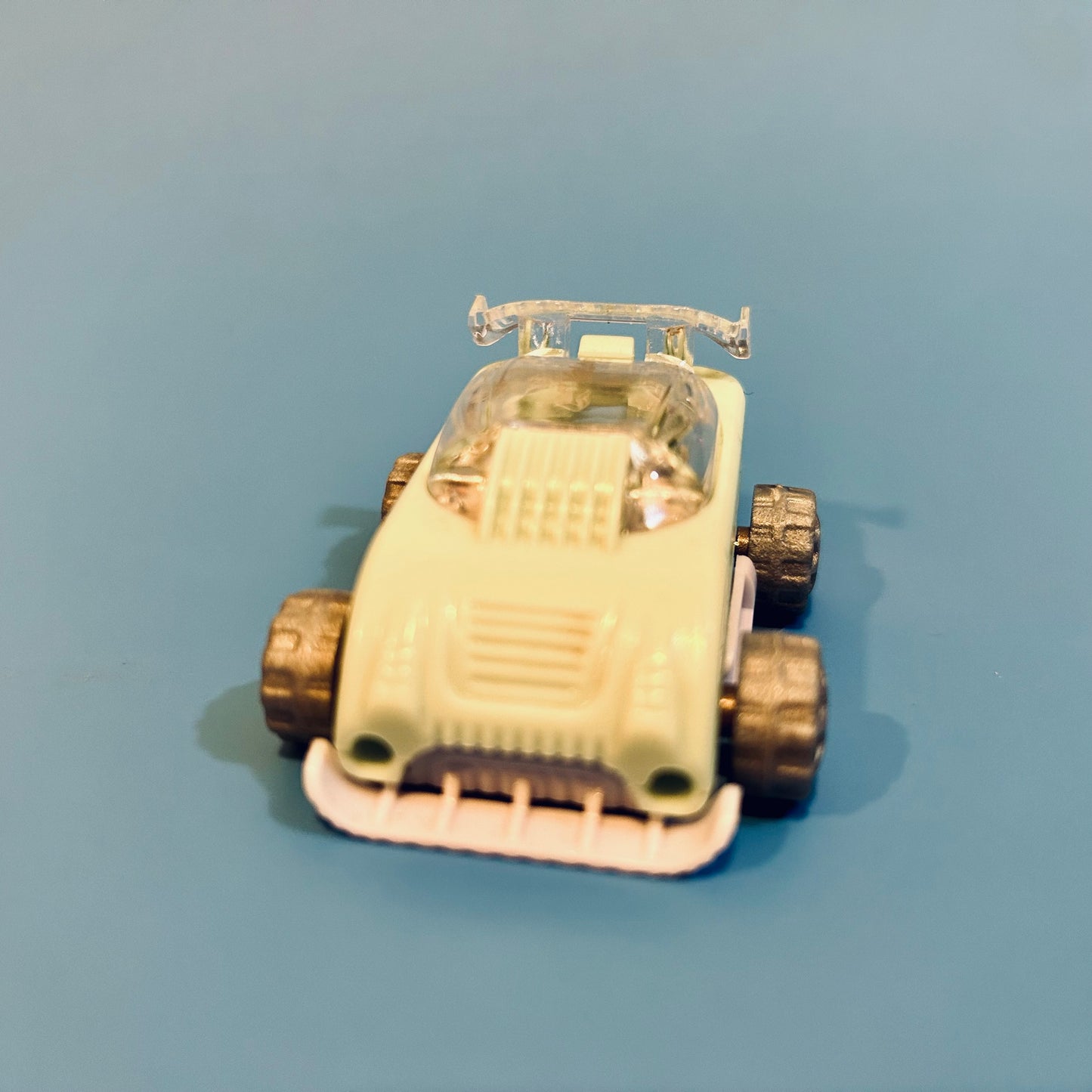 TAJADOR FORMA DE CARRITO DEPORTIVO YALONG