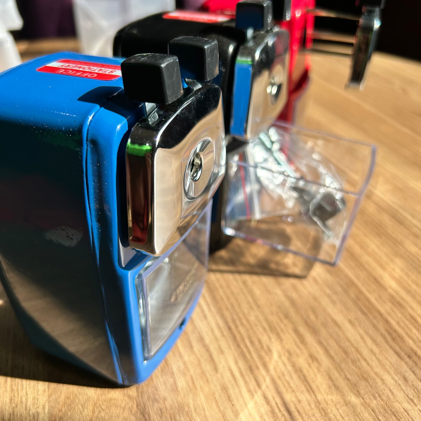 TAJADOR DE MESA METÁLICO ROARI