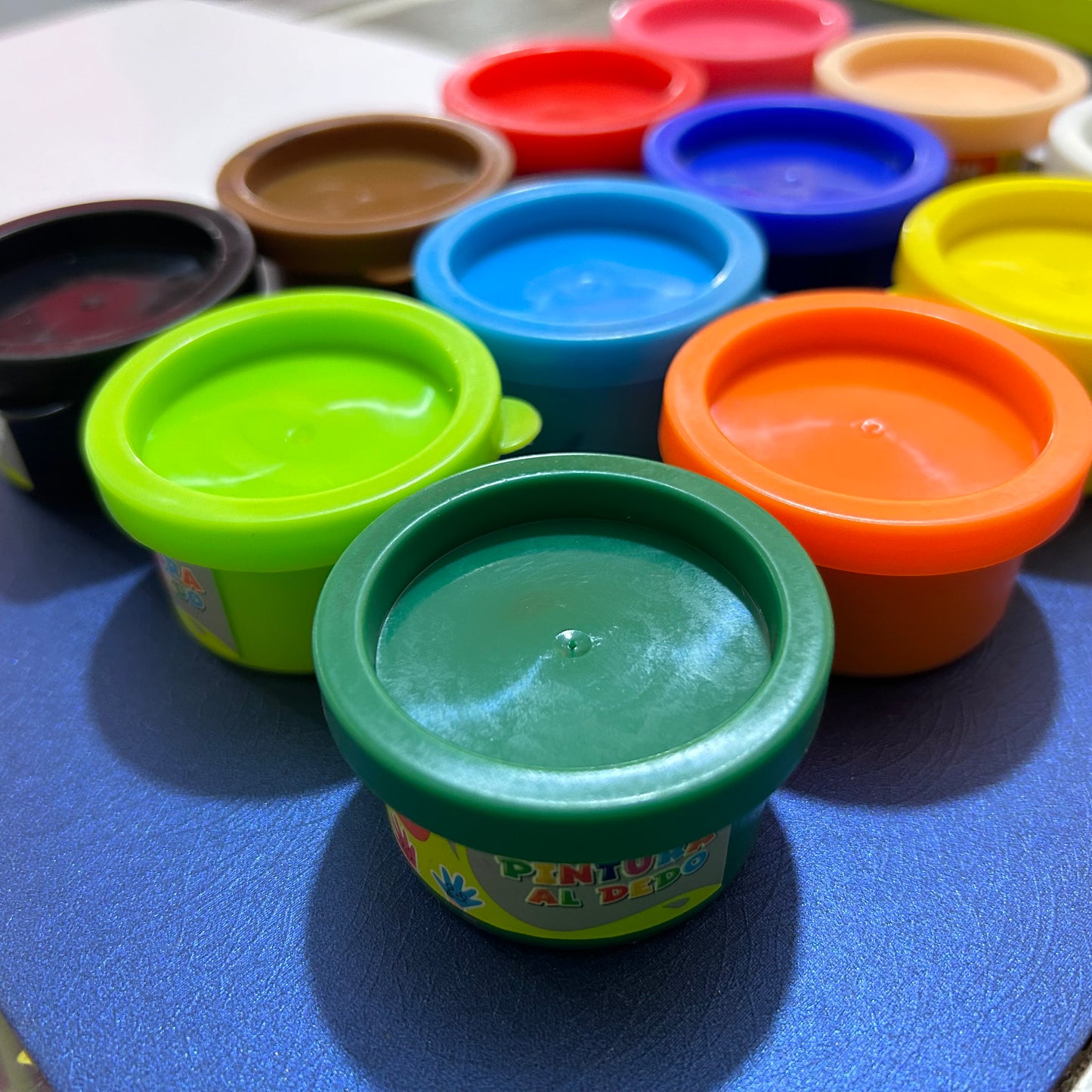 PINTURA PARA DEDO MADISON 30 ML 12 COLORES