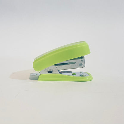 Engrampadora Pequeña