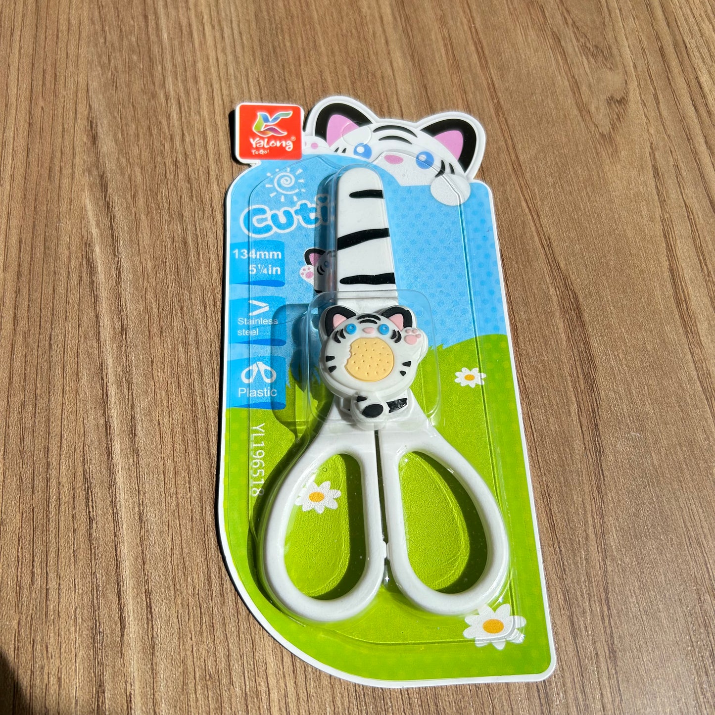 TIJERA ANTICORTE KINDER