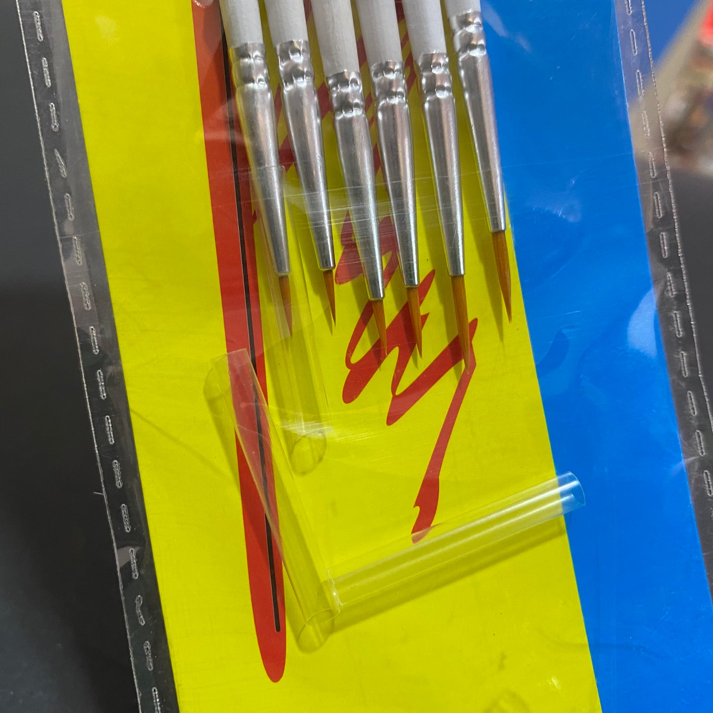 PAQUETE DE PINCELES DELINEADORES